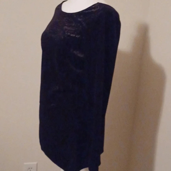 🌺Long black top with velvet like fabric and sparkles - Picture 6 of 8